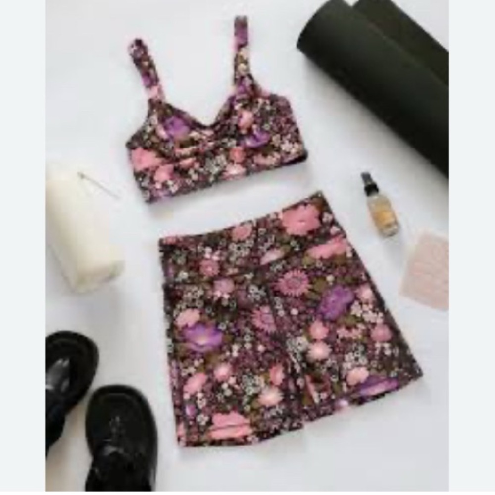 Spell Floral The floral Desert Daisy Crop Top and Bike shirt set Large